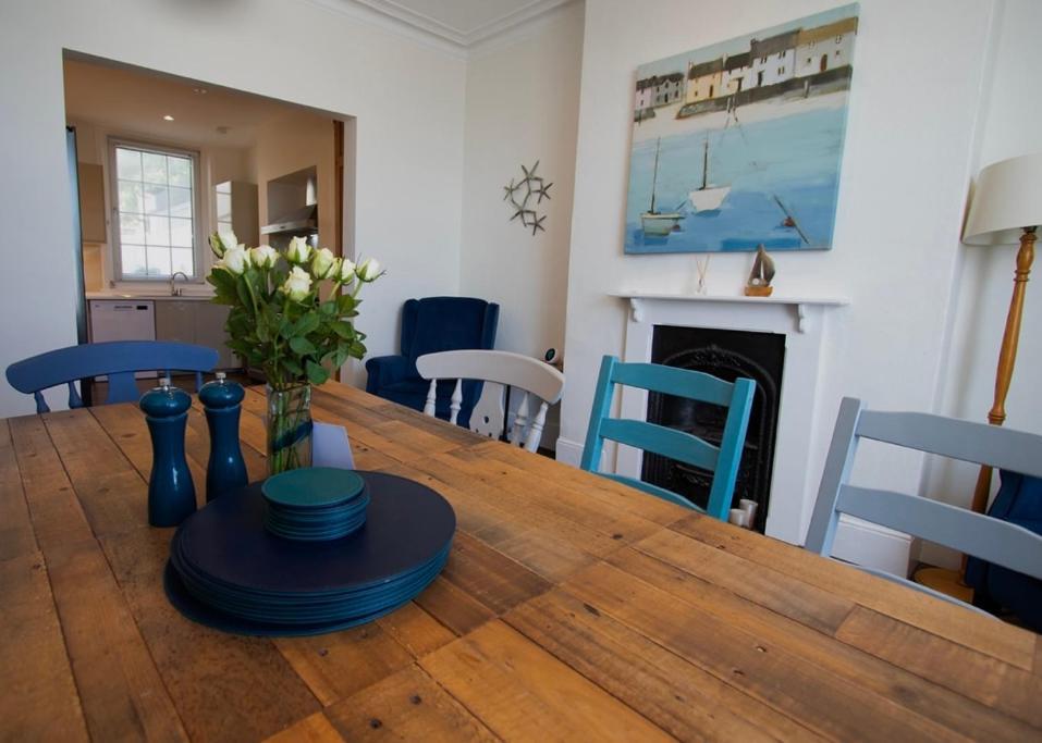 Beach View, 4 Bedroom House Opposite The Sea! Sleeps 10 Sandgate Exterior photo